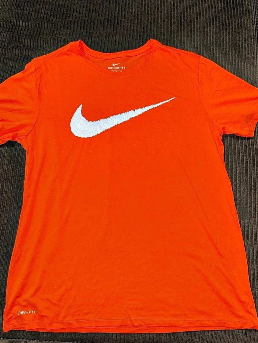Nike The Nike Tee Dri-FIT Athletic Cut Logo Tee Orange XL